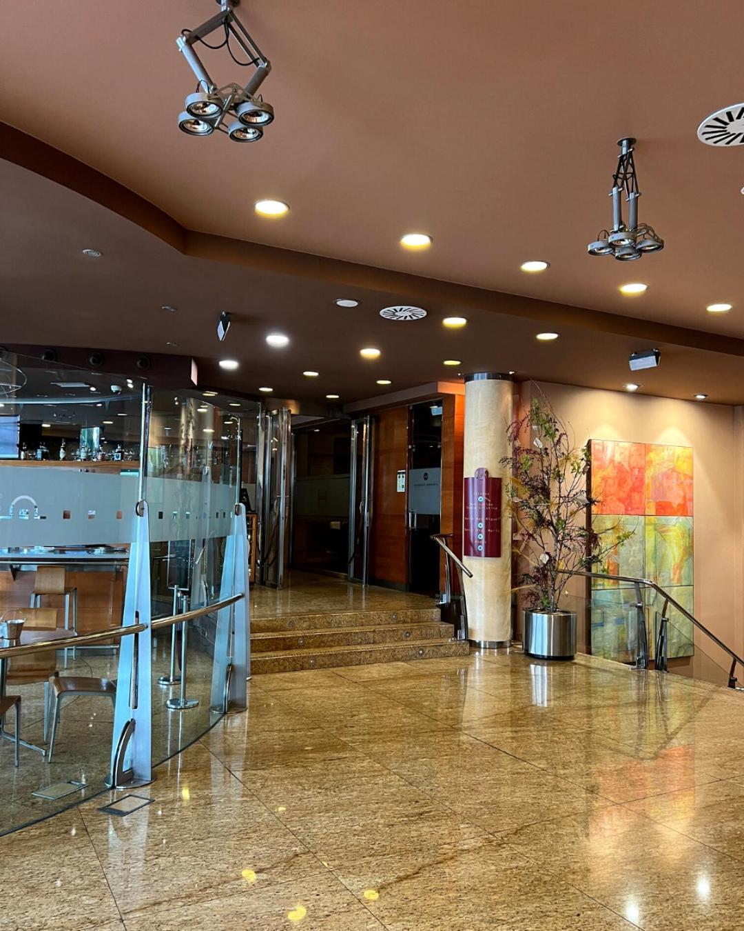 Silken Monumental Naranco Hotel Oviedo Luaran gambar
